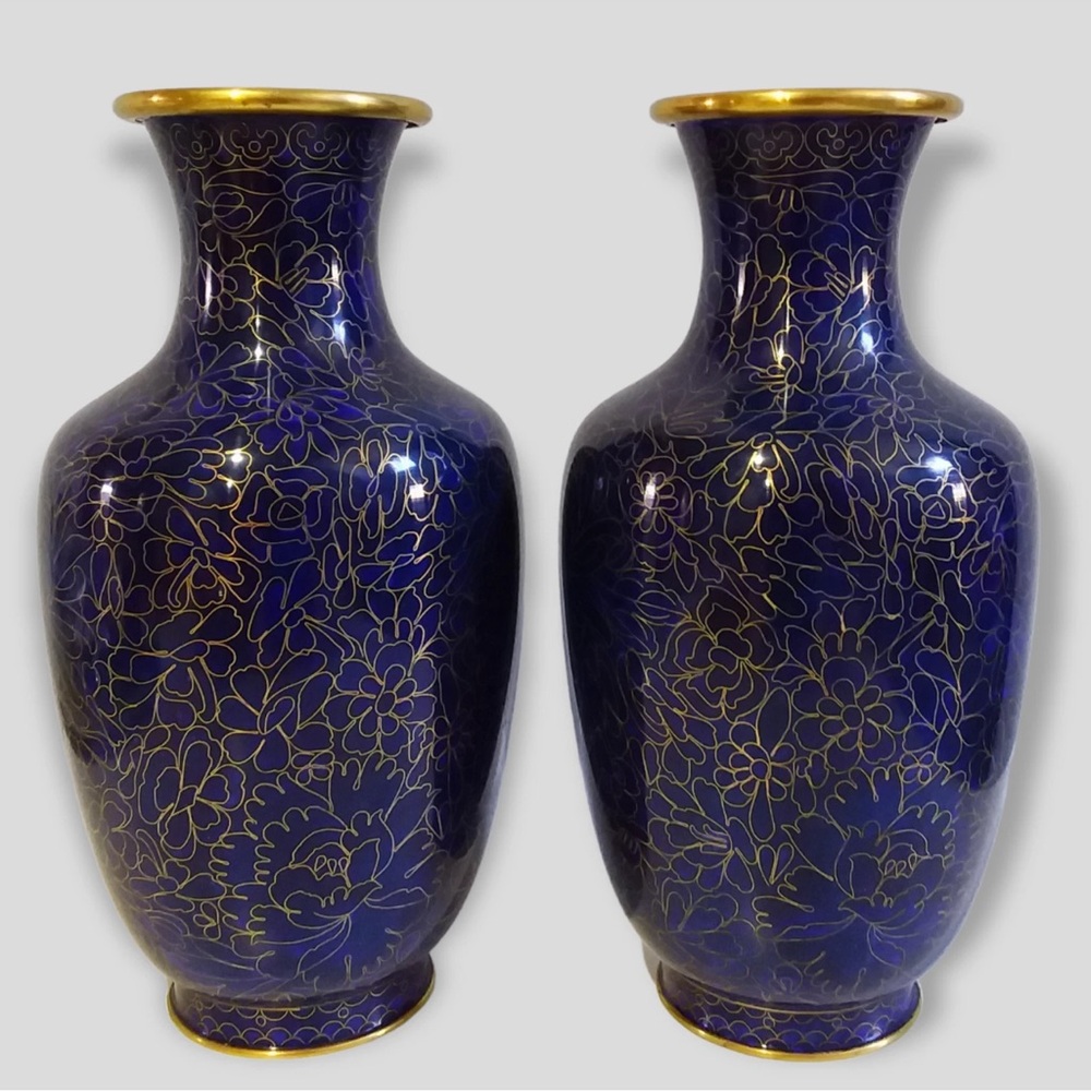 Vtg Asian cloisonné cobalt navy blue champleve enamel vases 10 1/4 in tall Pair - Picture 6 of 12